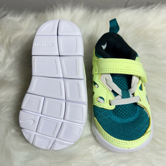 Nike Kids Toddler Nike Free Run 2 Hook-and LoopRunning Sneakers Size 5C - Picture 7 of 9